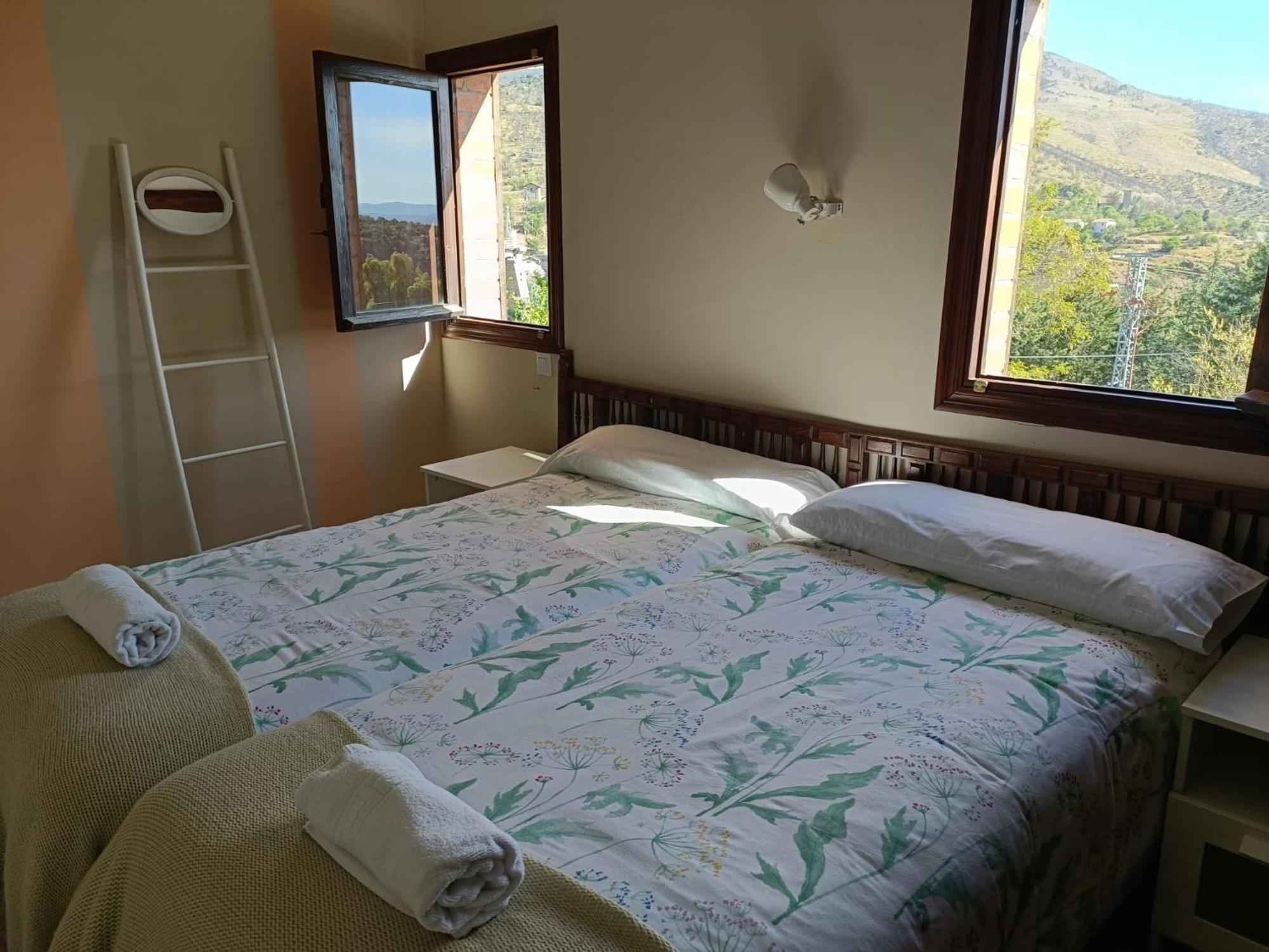 Hotel Rural Don Burguillo El Tiemblo Exteriör bild